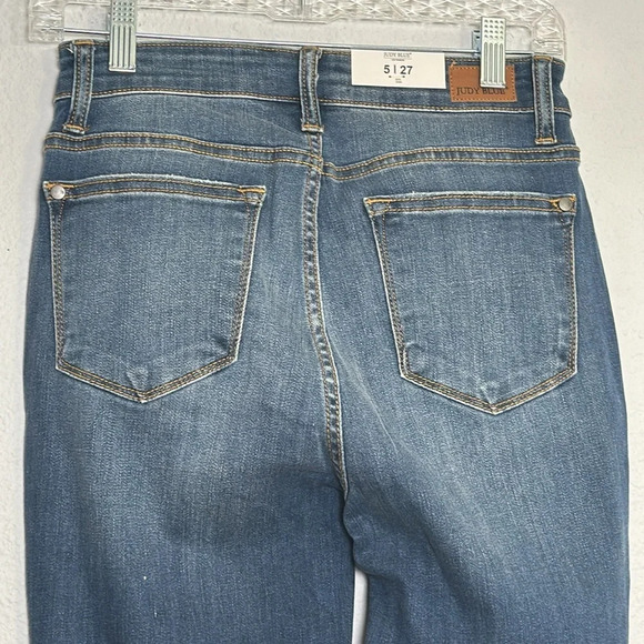 Judy Blue Women’s 5/27 High Waist Skinny Fit Distressed Leopard Patch Jeans NWT - Picture 5 of 11